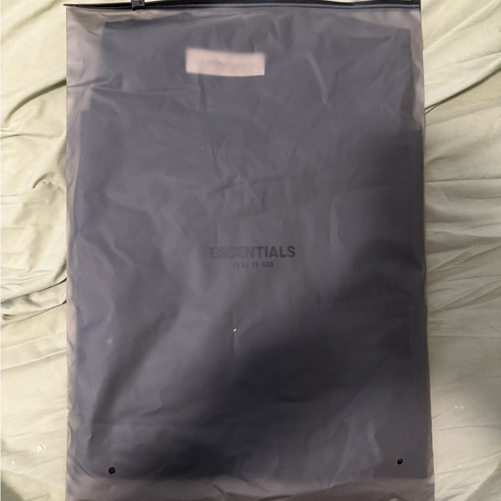 Essentials Fear of God Stretch Limo Tee (Small)